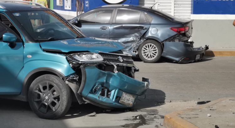 Accidentes Ciudad del Carmen: Choque deja daños por 80 mil pesos