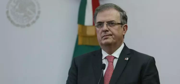 Condena Ebrard la toma del Congreso de Brasil