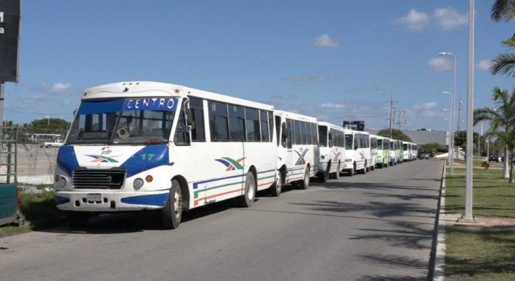 Usuarios de Campeche afectados con el transporte público