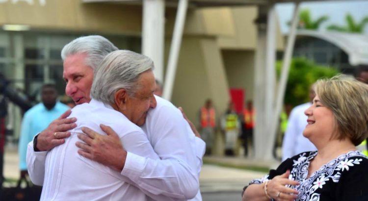 López Obrador recibe al presidente de Cuba en Campeche