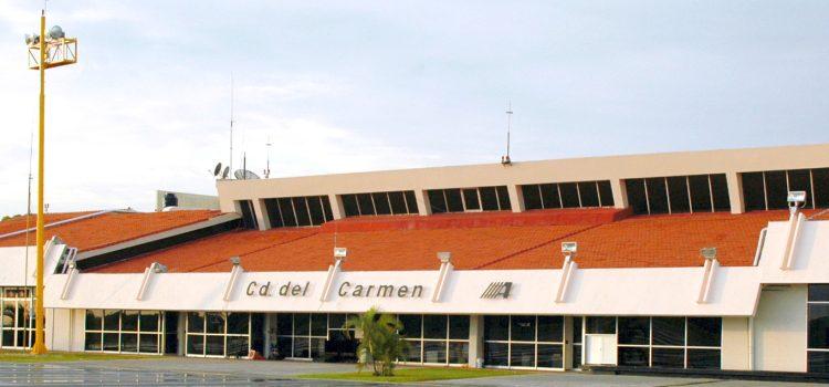 Aeropuertos de Ciudad del Carmen y CDMX pasarán a manos de la Marina