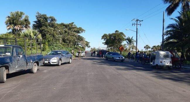 Ejidatarios de Atasta amenazan con bloqueo permanente del acceso a planta de Pemex