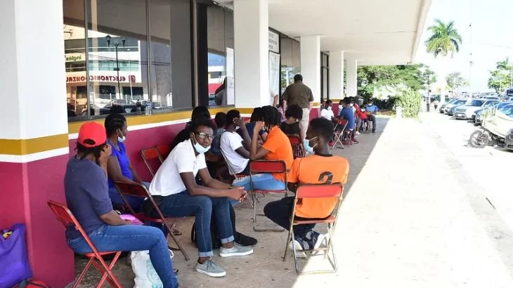 Aseguran a más de 100 migrantes en Xpujil, Campeche
