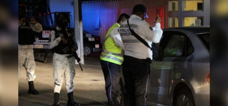 Implementan operativo de seguridad durante fiestas patrias en Carmen