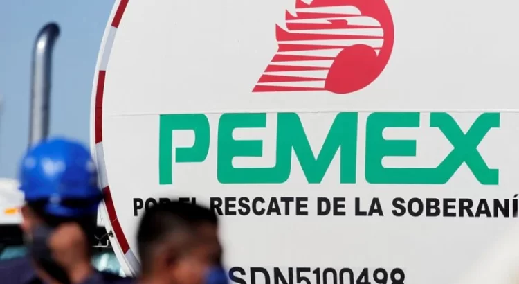 Pescadores de Atasta alistan denuncia contra Pemex por contaminación