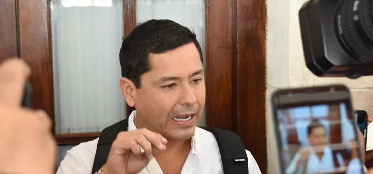 Eliseo Fernández aparecerá en boletas electorales del 2 de junio: INE Campeche