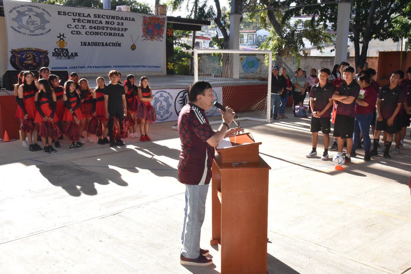 Descartan veto a narcocorridos en escuelas de Campeche