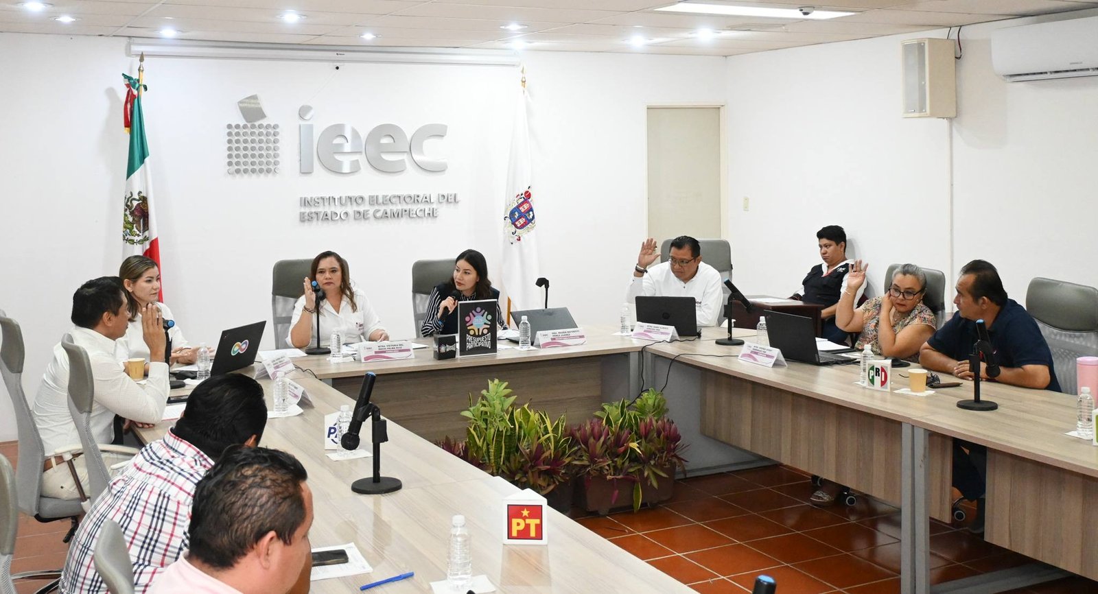 Partidos políticos quedan fuera de procesos ciudadanos y judiciales en Campeche