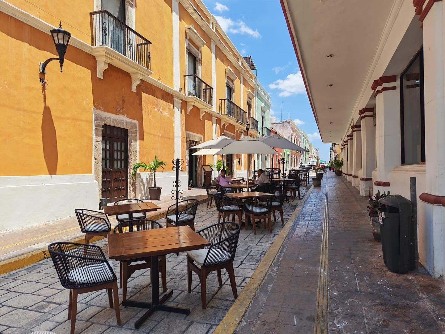 Calor extremo provoca constantes fallas eléctricas en restaurantes de Campeche