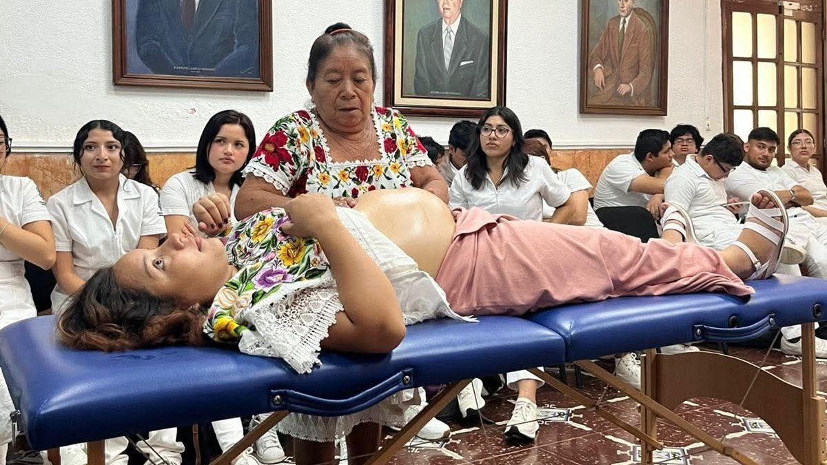 Recorte presupuestal golpea apoyos para parteras rurales en Campeche